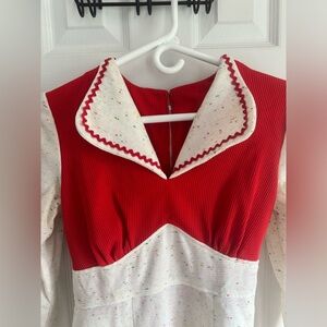 Vintage 70s long sleeve red confetti tie-back dress